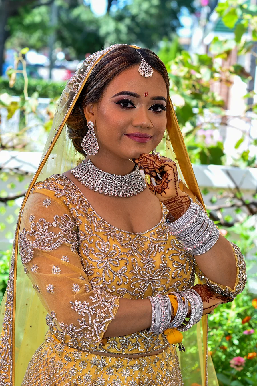 Indian bridal mehndi and jewelry details